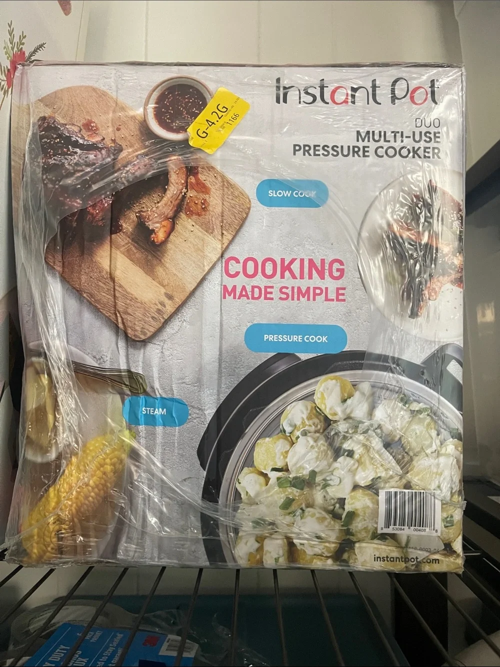 Insta Pot Duo Multi Use Pressure Cooker.  6 Qt.  New In Box